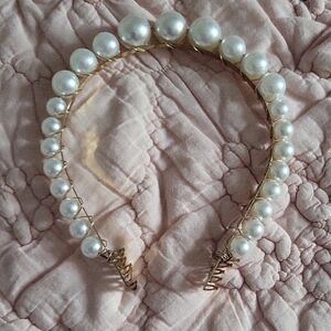 Elegant Pearl Headband